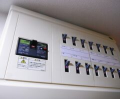 漏電ブレーカーの仕組みを調査中