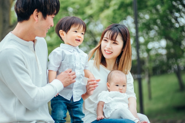 子連れ引っ越しする家族