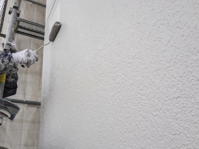 注意点をふまえて依頼し外壁塗装が進んでいるところ