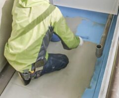 ベランダトップコートの費用相場！ひび割れ補修は塗替えだけではNG
