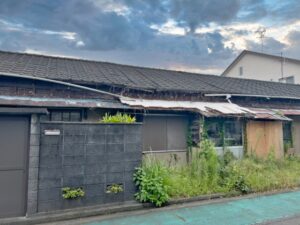 空き家　草刈り