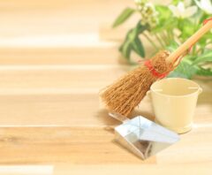どこまで綺麗になるのか調べているハウスクリーニングのイメージ