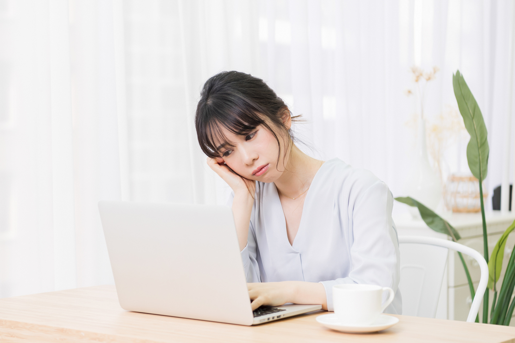 ゴキブリ駆除で高額請求されたときの対処法｜ぼったくり被害を避ける方法も解説