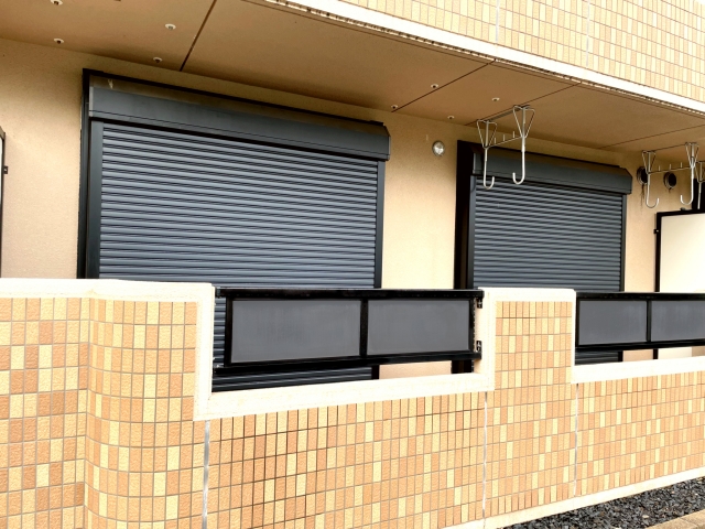 巻上げ式シャッターの塗装はどうする？費用相場から劣化チェック・おすすめ塗料・DIY手順まで徹底解説