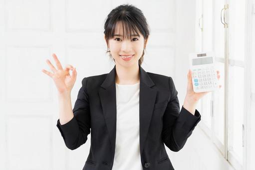 和装小物の査定相場を解説するおすすめの買取業者のスタッフ