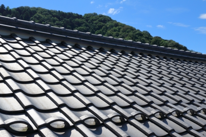 瓦屋根の雨漏り修理費用を節約