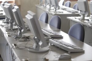 オフィスでの配線整理のおすすめ業者！全国対応サービスの高評価業者を厳選！