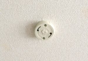 引っ掛けシーリングが割れた