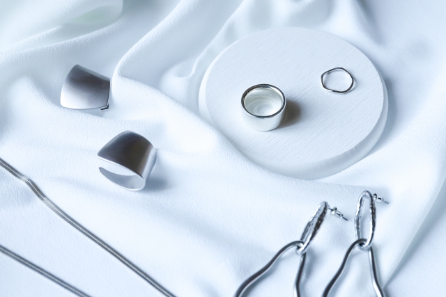 パラジウムと他の貴金属との見分け方