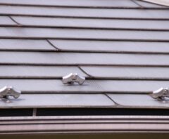 屋根の雪止めの種類