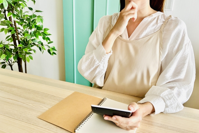 天井照明の増設費用に影響する主な要素