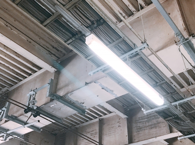 蛍光灯2027年問題!生産終了する理由と補助金情報