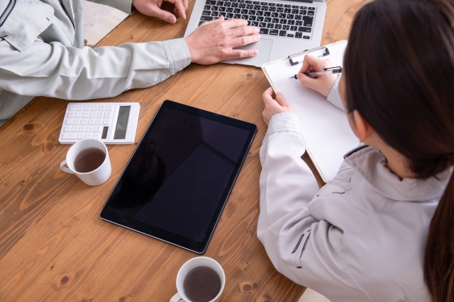 蛍光灯がチカチカしたら要注意!火事になる前にセーフリーで業者をチェック(まとめ文)