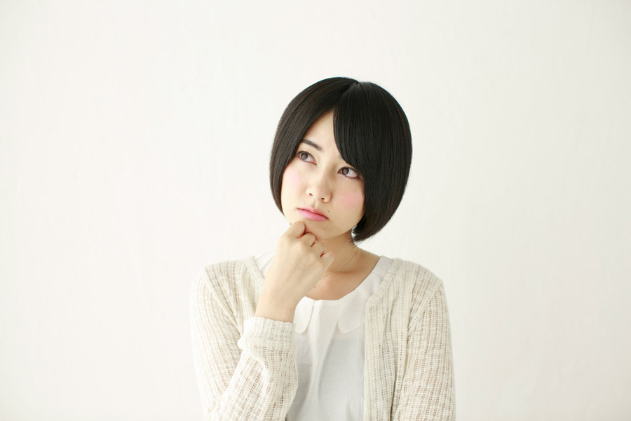 引っ越しで買い替えるものについて悩む人