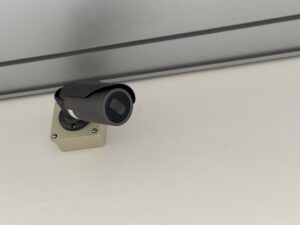 オフィスに防犯カメラを設置するメリットを徹底解説！事務所に適したおすすめ機能も