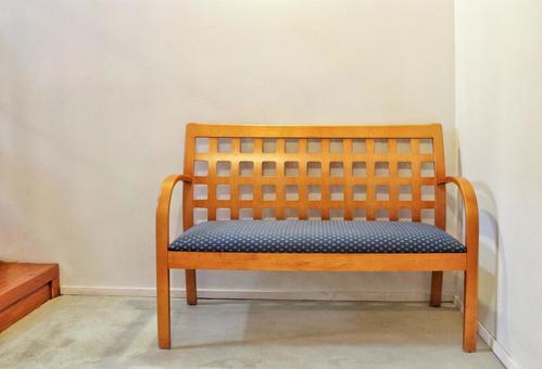 出張買取で高額査定されやすい大型家具の条件4選