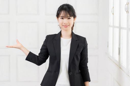 エアロバイクの売却で買取業者を選ぶ際のポイントを解説する業者の人