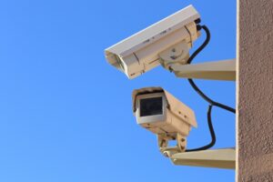 工場に防犯カメラは必要？導入するメリットや選び方を徹底解説