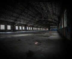 倉庫に照明電源なし