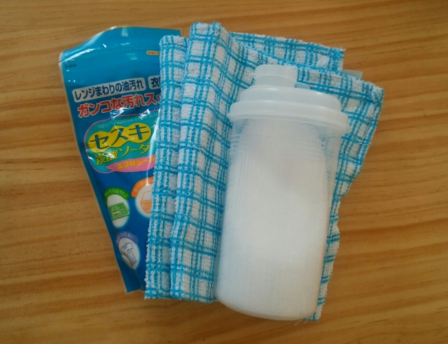 換気扇掃除でどっちかを使う予定の重曹とセスキ炭酸ソーダ