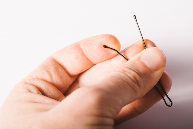 ピッキングはヘアピンでできる?ダメなケースと正しい対処法・費用を徹底解説