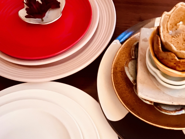 大量の食器を処分する前に知っておきたい2つの判断基準