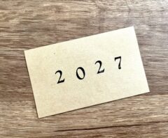 【2027年問題】蛍光灯の製造中止を正しく知って生産終了に備えよう