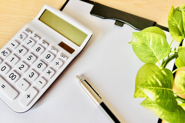 でこぼこ庭を平らに整地する際にかかる費用相場