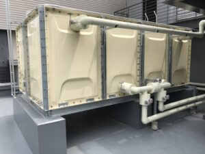 塗装する予定の受水槽