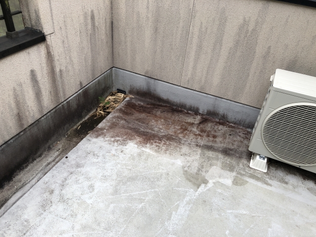 高圧洗浄機で掃除する必要があるベランダ