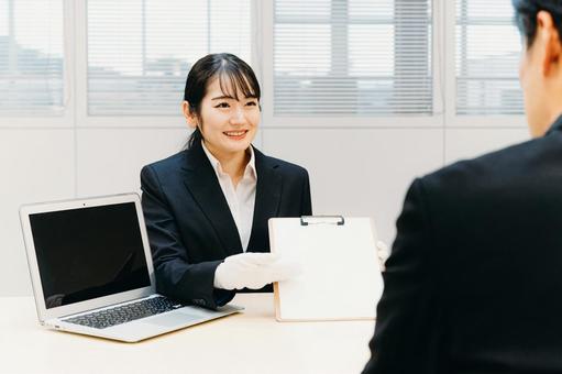 JCBギフトカード・商品券を高い換金率で売却する様子