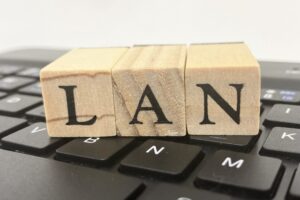 2階に有線LANを引く工事費用は？工事方法と料金目安を徹底解説