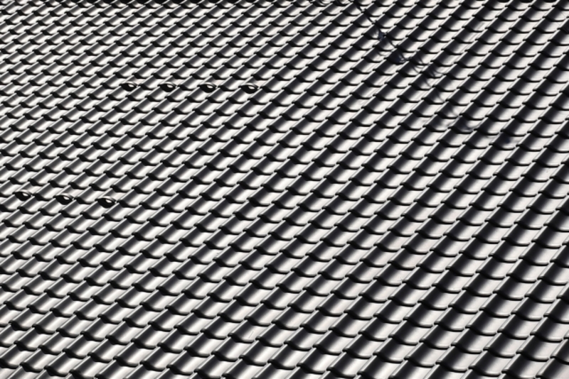 雪止めを後付け最中