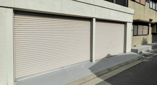 単価を調べて塗装してもらったシャッター