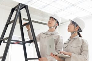 蛍光灯のおすすめ修理業者3選｜全国対応の信頼できるプロを厳選紹介【費用相場・選び方も解説】