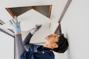 天井裏・屋根裏の配線は業者におまかせ！安全・費用・選び方を徹底解説