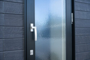 防犯対策が不十分な勝手口