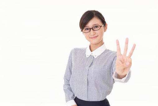 引っ越しで冷蔵庫が入らない際の対処法を3つ解説する人