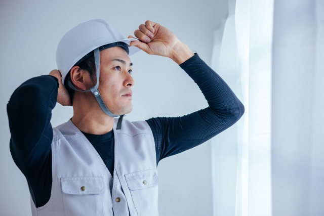 180万円かかる外壁・屋根塗装を依頼した業者のスタッフ