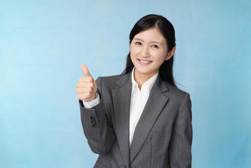 プライズ品を売りたい人に業者選びのポイントを解説するおすすめ買取業者の人