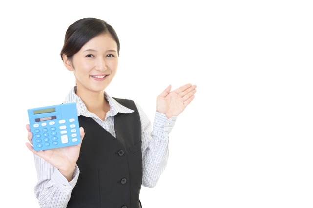 質屋かんてい局の評判・口コミを元に相場と比較する女性