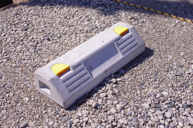 駐車場を砂利にして後悔した理由6選