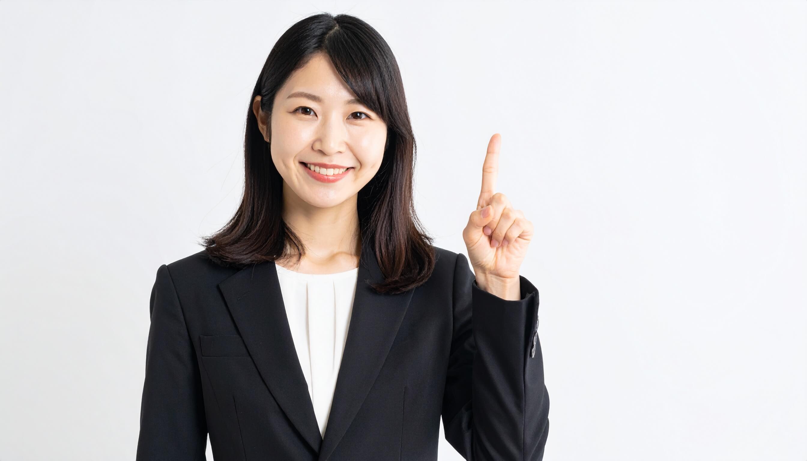 アート引っ越しセンターが最悪と言われる理由を解説する女性