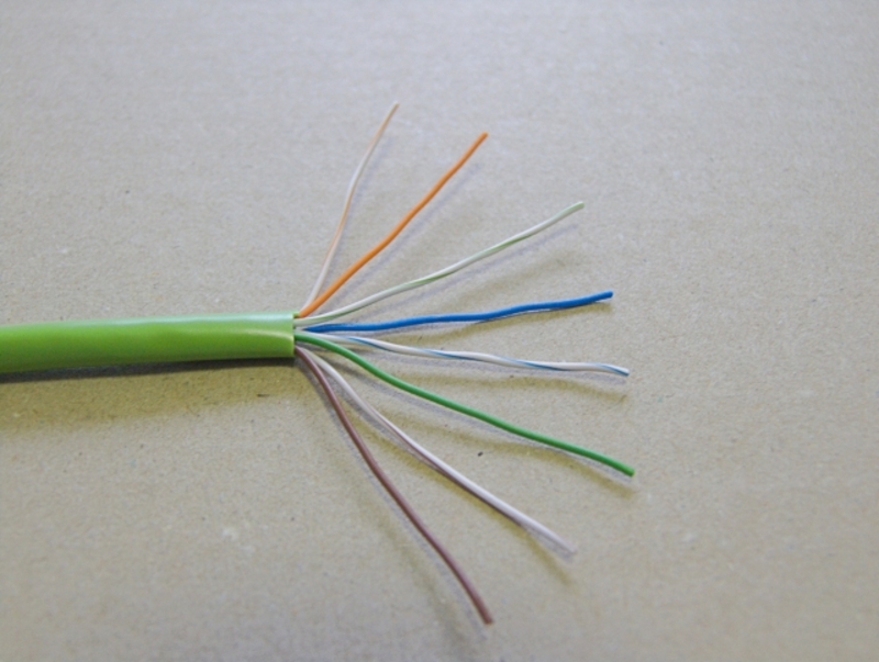 lan配線工事はどこに頼むか検討中