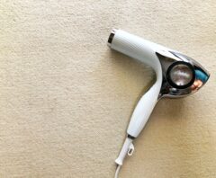 ダニ退治に使う予定のドライヤー