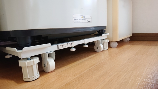 かさ上げ台付きキャスター