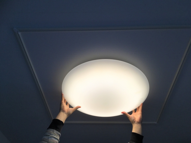 シーリングライトで取り付けできないタイプ