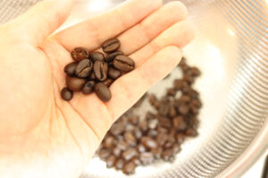 ネズミ対策のコーヒーかす