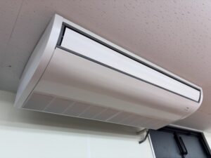 エアコン取り外し+取り付けのみ業者に依頼