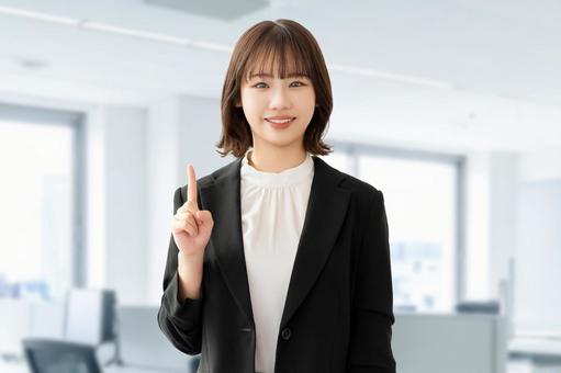 最悪な評判が不安な人にサカイ引越業者を含め業者選びのポイントを解説する人